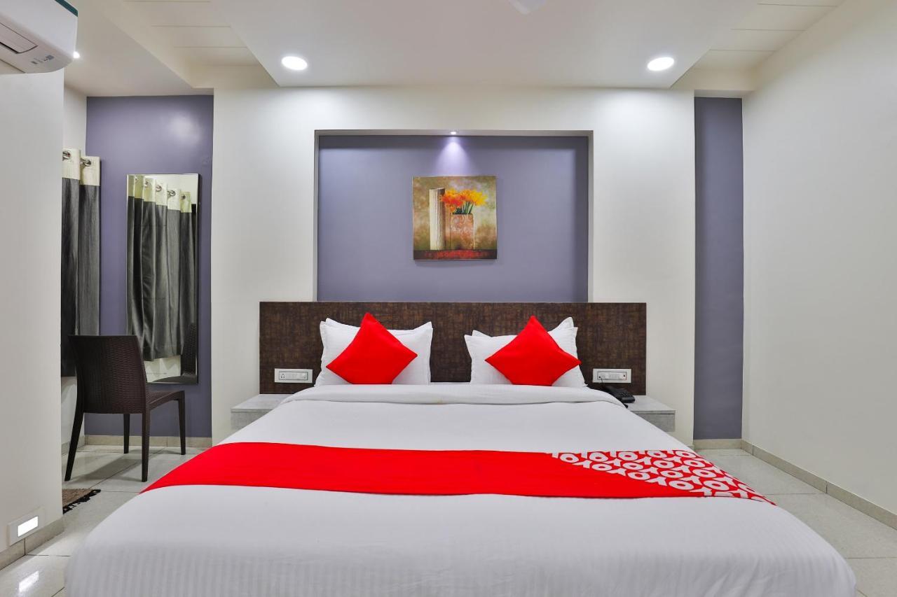 Oyo 23174 Hotel Parth Inn Dwārka Eksteriør bilde